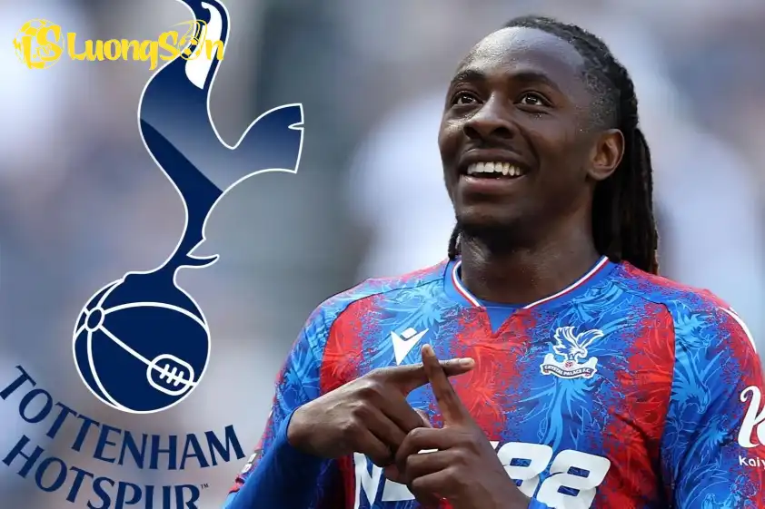 Tottenham chính thức nhảy vào cuộc đua chiêu mộ Eze. Ảnh: Standard Tottenham chính thức nhảy vào cuộc đua chiêu mộ Eze. Ảnh: Standard
