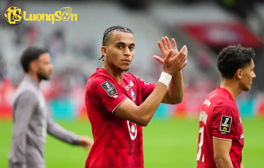 Ethan Mbappe ghi bàn quan trọng giúp Lille giành chiến thắng kịch tính