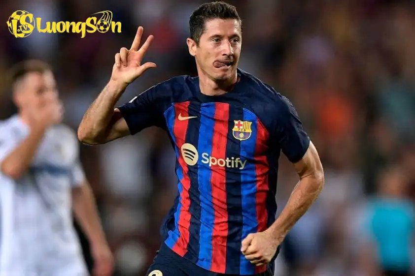 Barca muốn chiêu mộ Kane để thay thế Lewandowski Barca muốn chiêu mộ Kane để thay thế Lewandowski