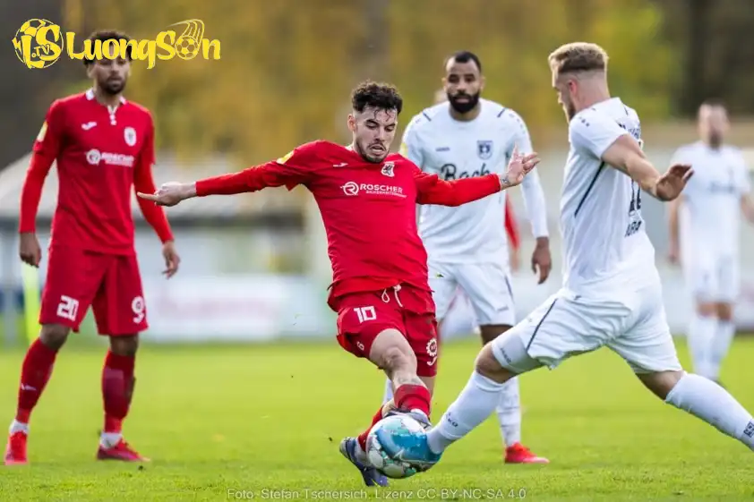 Stadtallendorf được đánh giá vượt trội so với Weidenhausen Stadtallendorf được đánh giá vượt trội so với Weidenhausen