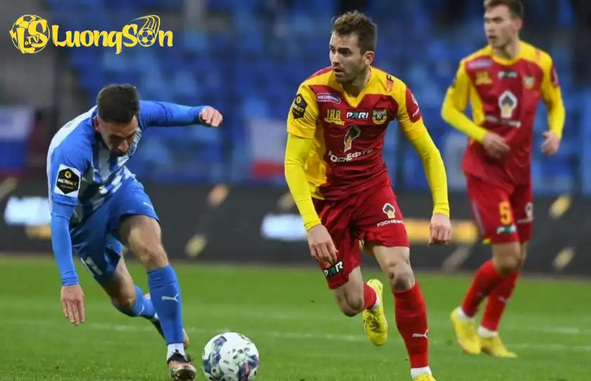 Hai đội cân tài cân sức Hai đội cân tài cân sức