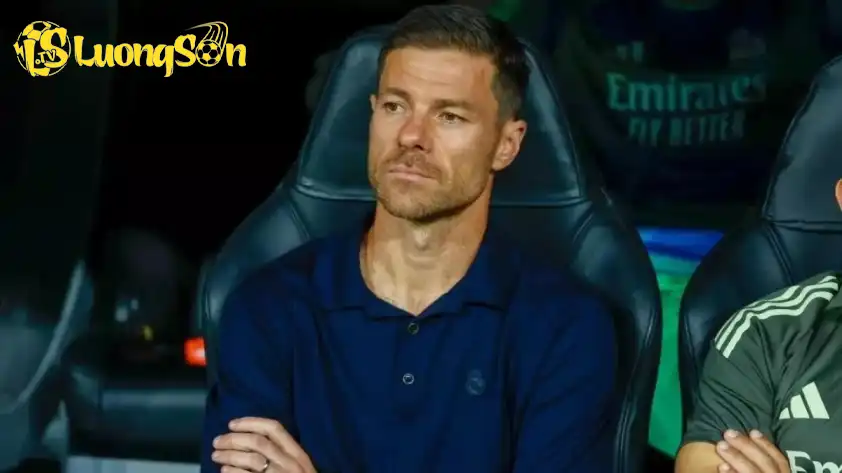 Nhiều thông tin cho rằng Xabi Alonso không được lòng nhiều người trong phòng thay đồ Real Madrid